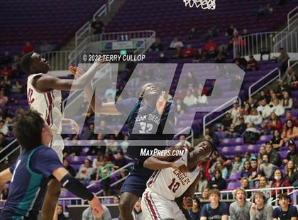Thumbnail 3 in  Juan Diego Catholic vs. Layton Christian Academy (UHSAA 3A Semifinal) photogallery.