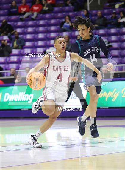 Thumbnail 3 in  Juan Diego Catholic vs. Layton Christian Academy (UHSAA 3A Semifinal) photogallery.