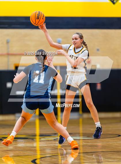 Thumbnail 2 in Plainfield South vs. Metea Valley photogallery.