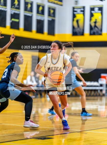 Thumbnail 3 in Plainfield South vs. Metea Valley photogallery.
