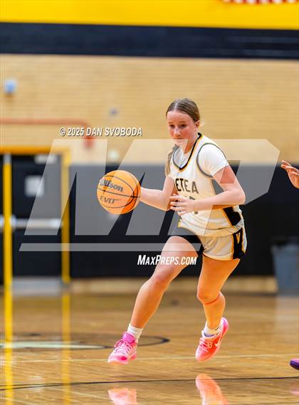 Thumbnail 3 in Plainfield South vs. Metea Valley photogallery.