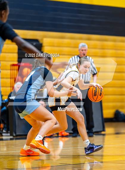 Thumbnail 3 in Plainfield South vs. Metea Valley photogallery.