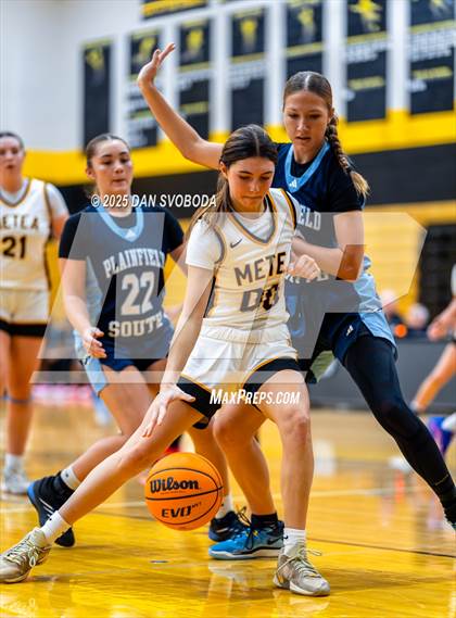 Thumbnail 3 in Plainfield South vs. Metea Valley photogallery.