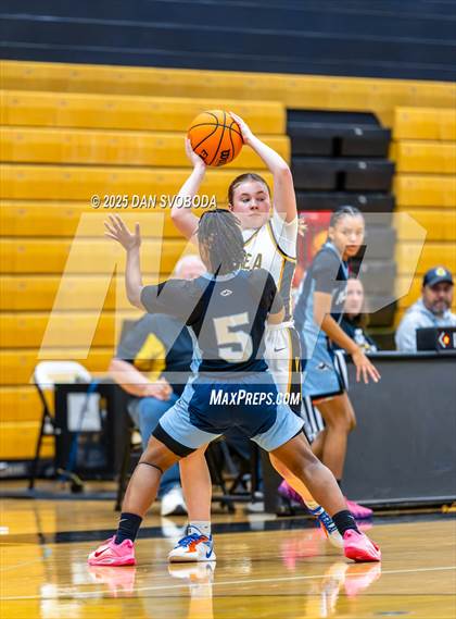 Thumbnail 2 in Plainfield South vs. Metea Valley photogallery.