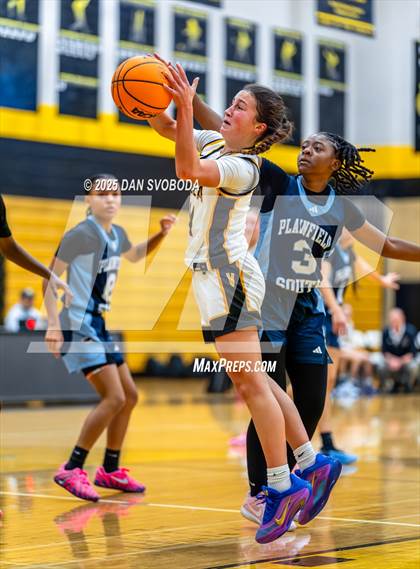 Thumbnail 2 in Plainfield South vs. Metea Valley photogallery.