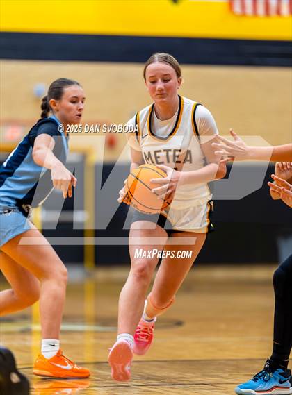 Thumbnail 3 in Plainfield South vs. Metea Valley photogallery.