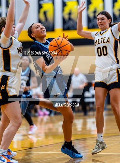 Thumbnail 3 in Plainfield South vs. Metea Valley photogallery.