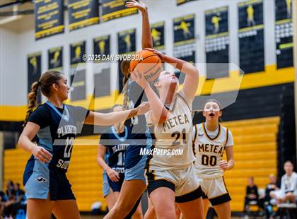 Thumbnail 2 in Plainfield South vs. Metea Valley photogallery.