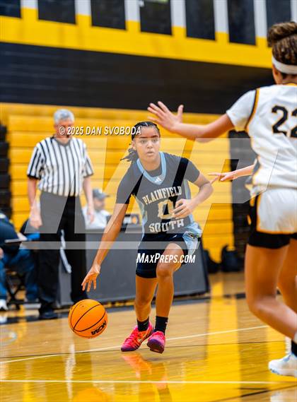 Thumbnail 3 in Plainfield South vs. Metea Valley photogallery.