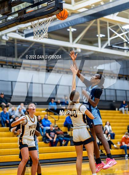 Thumbnail 3 in Plainfield South vs. Metea Valley photogallery.