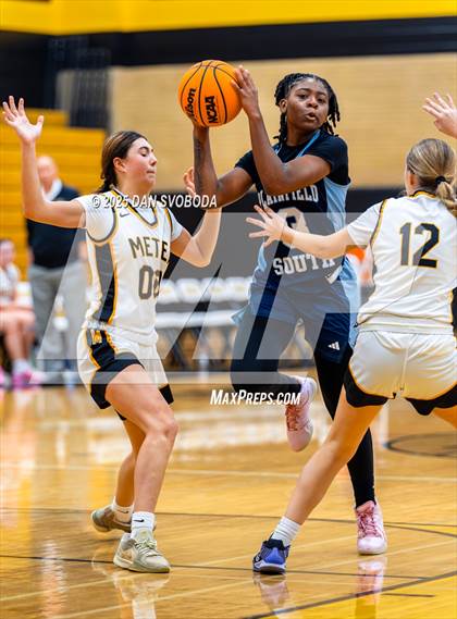 Thumbnail 2 in Plainfield South vs. Metea Valley photogallery.