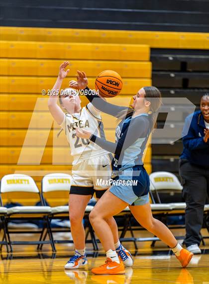 Thumbnail 2 in Plainfield South vs. Metea Valley photogallery.