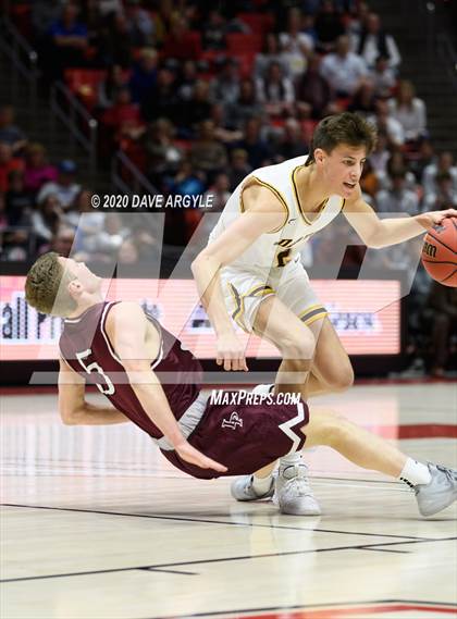 Thumbnail 1 in Lone Peak vs. Davis (UHSAA 6A Semifinal) photogallery.