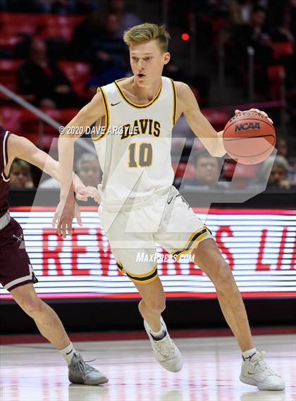 Thumbnail 3 in Lone Peak vs. Davis (UHSAA 6A Semifinal) photogallery.