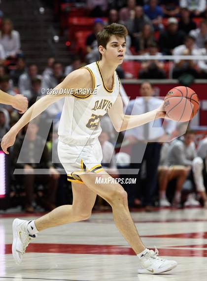 Thumbnail 1 in Lone Peak vs. Davis (UHSAA 6A Semifinal) photogallery.