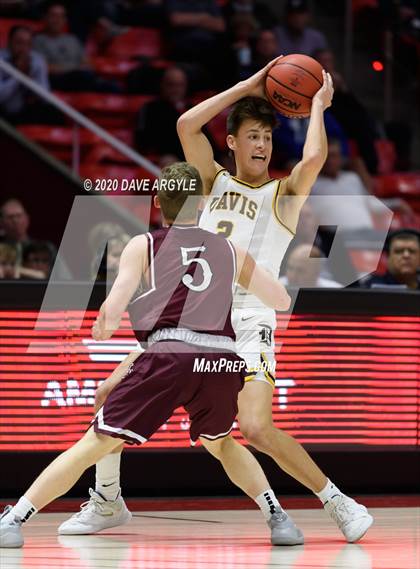 Thumbnail 1 in Lone Peak vs. Davis (UHSAA 6A Semifinal) photogallery.