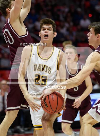 Thumbnail 1 in Lone Peak vs. Davis (UHSAA 6A Semifinal) photogallery.