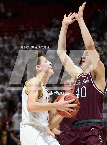 Thumbnail 1 in Lone Peak vs. Davis (UHSAA 6A Semifinal) photogallery.
