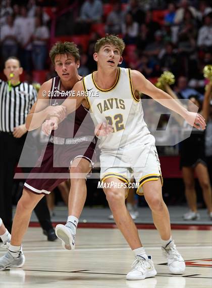Thumbnail 2 in Lone Peak vs. Davis (UHSAA 6A Semifinal) photogallery.