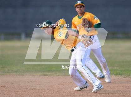 Thumbnail 2 in Patrick Henry @ Olympian photogallery.