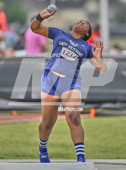 Thumbnail 1 in UIL Track & Field 5A Region 3 Regional Final (Shot Put) photogallery.