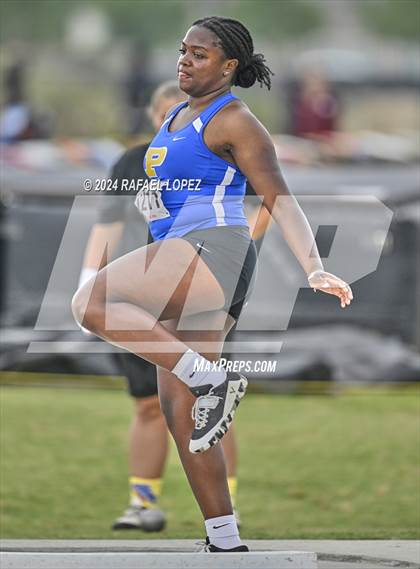 Thumbnail 1 in UIL Track & Field 5A Region 3 Regional Final (Shot Put) photogallery.