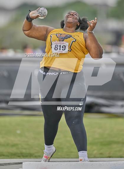 Thumbnail 3 in UIL Track & Field 5A Region 3 Regional Final (Shot Put) photogallery.