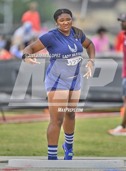 Thumbnail 1 in UIL Track & Field 5A Region 3 Regional Final (Shot Put) photogallery.
