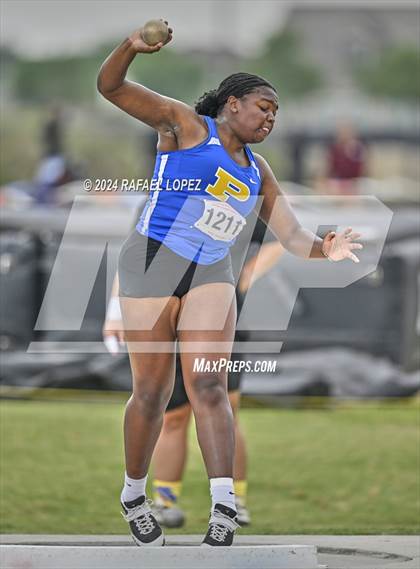 Thumbnail 2 in UIL Track & Field 5A Region 3 Regional Final (Shot Put) photogallery.