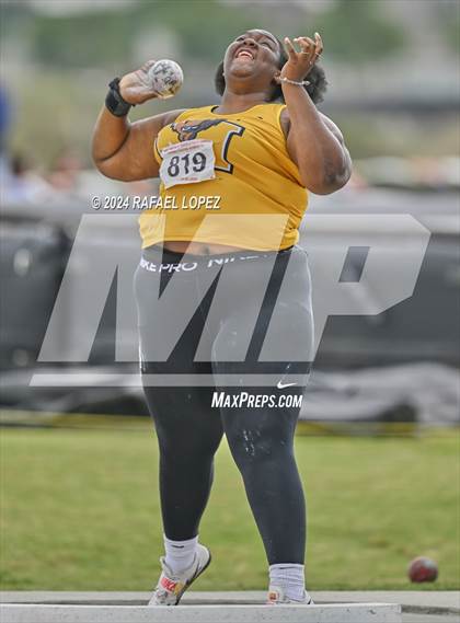 Thumbnail 3 in UIL Track & Field 5A Region 3 Regional Final (Shot Put) photogallery.