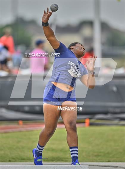Thumbnail 2 in UIL Track & Field 5A Region 3 Regional Final (Shot Put) photogallery.