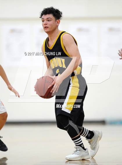 Thumbnail 3 in Los Amigos vs. Rubidoux (Estancia Coast Classic) photogallery.