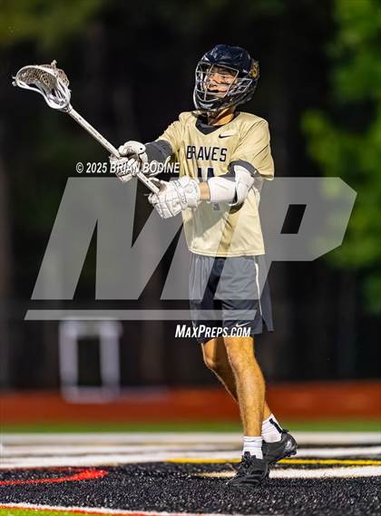 Thumbnail 3 in White Knoll vs Socastee (SCHSL 5A Div 2 Round 1) photogallery.