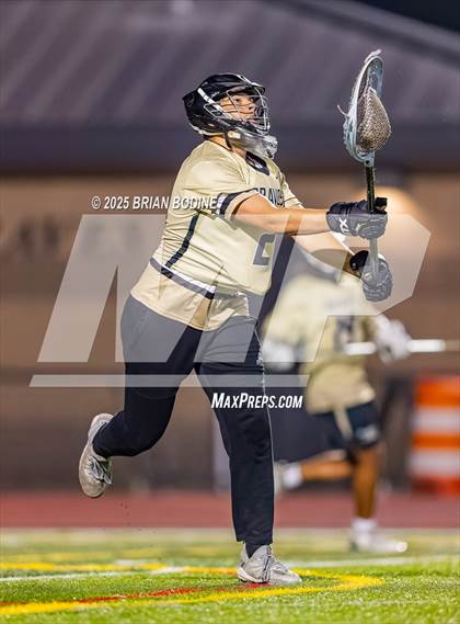 Thumbnail 3 in White Knoll vs Socastee (SCHSL 5A Div 2 Round 1) photogallery.