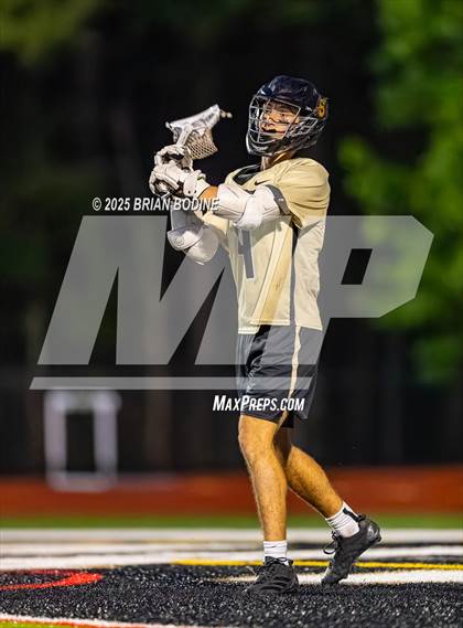 Thumbnail 3 in White Knoll vs Socastee (SCHSL 5A Div 2 Round 1) photogallery.