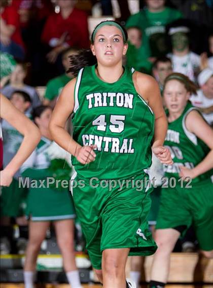 Thumbnail 3 in Triton Central vs. Mater Dei (2A Semi-State Championship) photogallery.