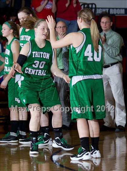 Thumbnail 1 in Triton Central vs. Mater Dei (2A Semi-State Championship) photogallery.