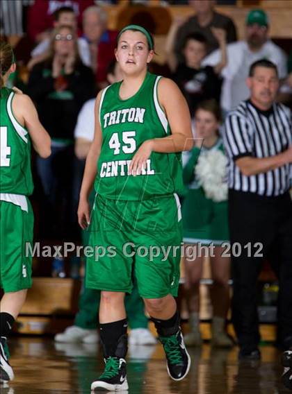 Thumbnail 3 in Triton Central vs. Mater Dei (2A Semi-State Championship) photogallery.