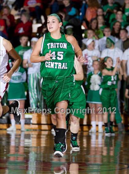 Thumbnail 3 in Triton Central vs. Mater Dei (2A Semi-State Championship) photogallery.