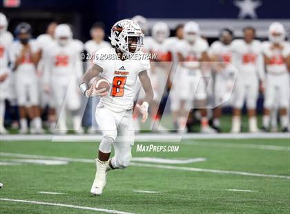 Thumbnail 1 in Refugio vs. Crawford (UIL 2A Division 1 Final) photogallery.