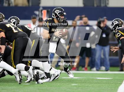Thumbnail 2 in Refugio vs. Crawford (UIL 2A Division 1 Final) photogallery.