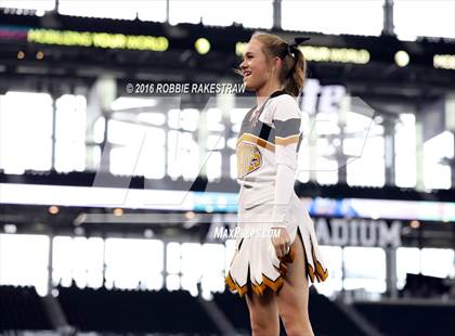 Thumbnail 3 in Refugio vs. Crawford (UIL 2A Division 1 Final) photogallery.
