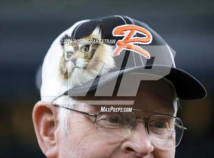 Thumbnail 3 in Refugio vs. Crawford (UIL 2A Division 1 Final) photogallery.