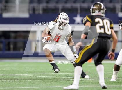 Thumbnail 1 in Refugio vs. Crawford (UIL 2A Division 1 Final) photogallery.