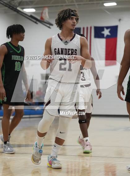 Thumbnail 1 in Brenham vs. Lee (Mike Dacus Classic) photogallery.