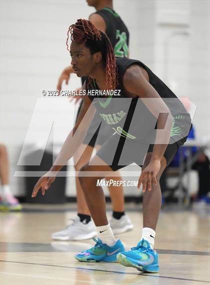Thumbnail 1 in Brenham vs. Lee (Mike Dacus Classic) photogallery.