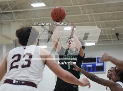 Thumbnail 1 in Brenham vs. Lee (Mike Dacus Classic) photogallery.