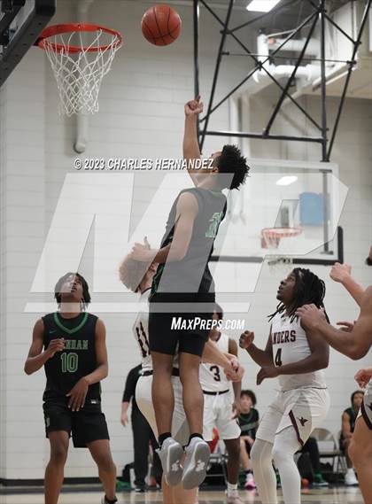 Thumbnail 3 in Brenham vs. Lee (Mike Dacus Classic) photogallery.