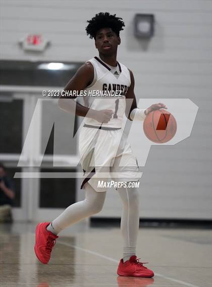 Thumbnail 2 in Brenham vs. Lee (Mike Dacus Classic) photogallery.