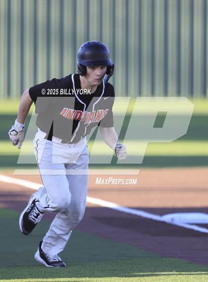 Thumbnail 3 in Grand Saline vs Edgewood photogallery.